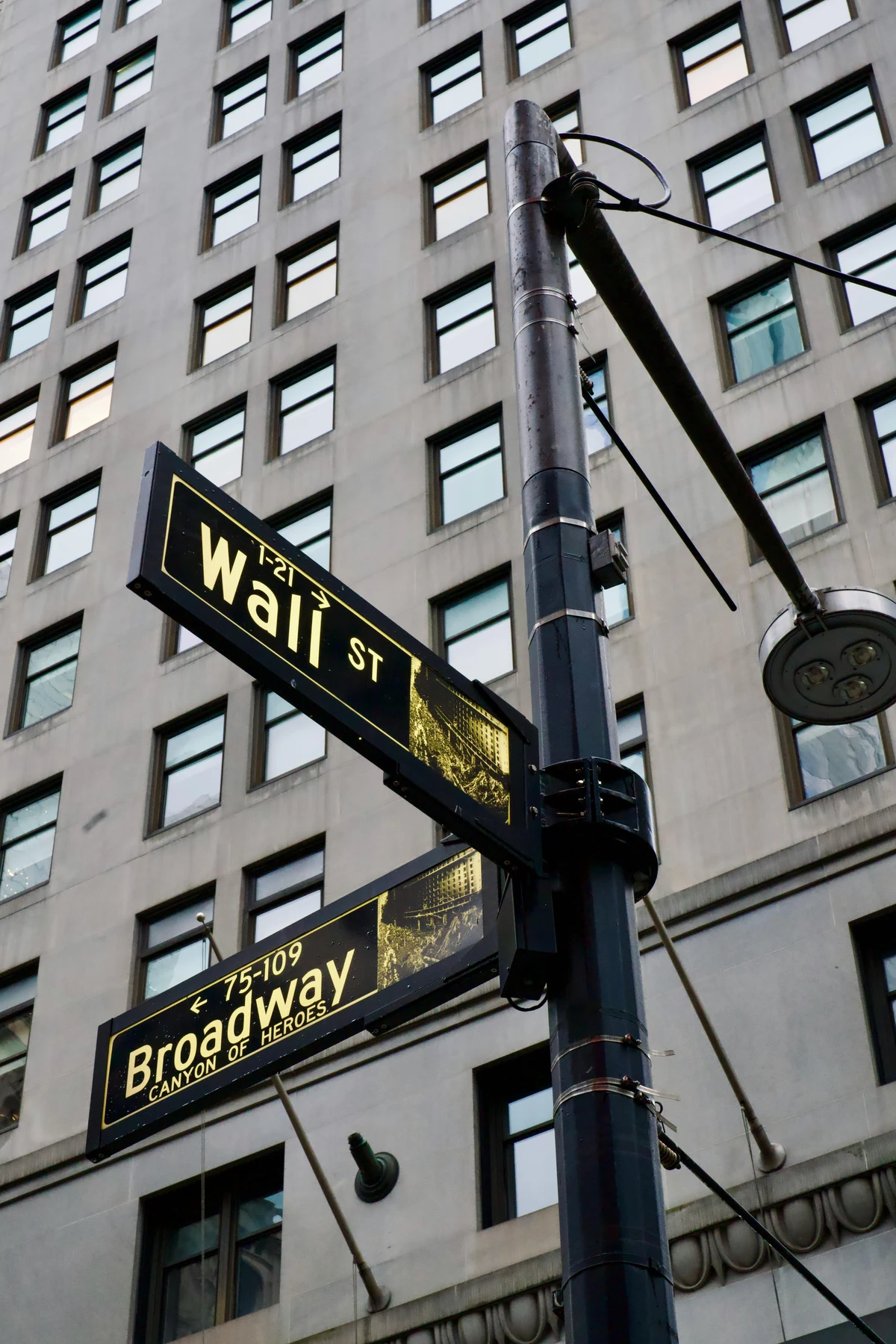 Más rotación, dólar firme y oro resiliente: el mercado redefine el ritmo