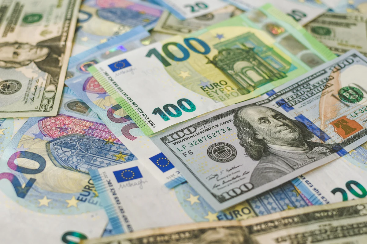 El dólar consolida su avance mientras el mercado busca equilibrio