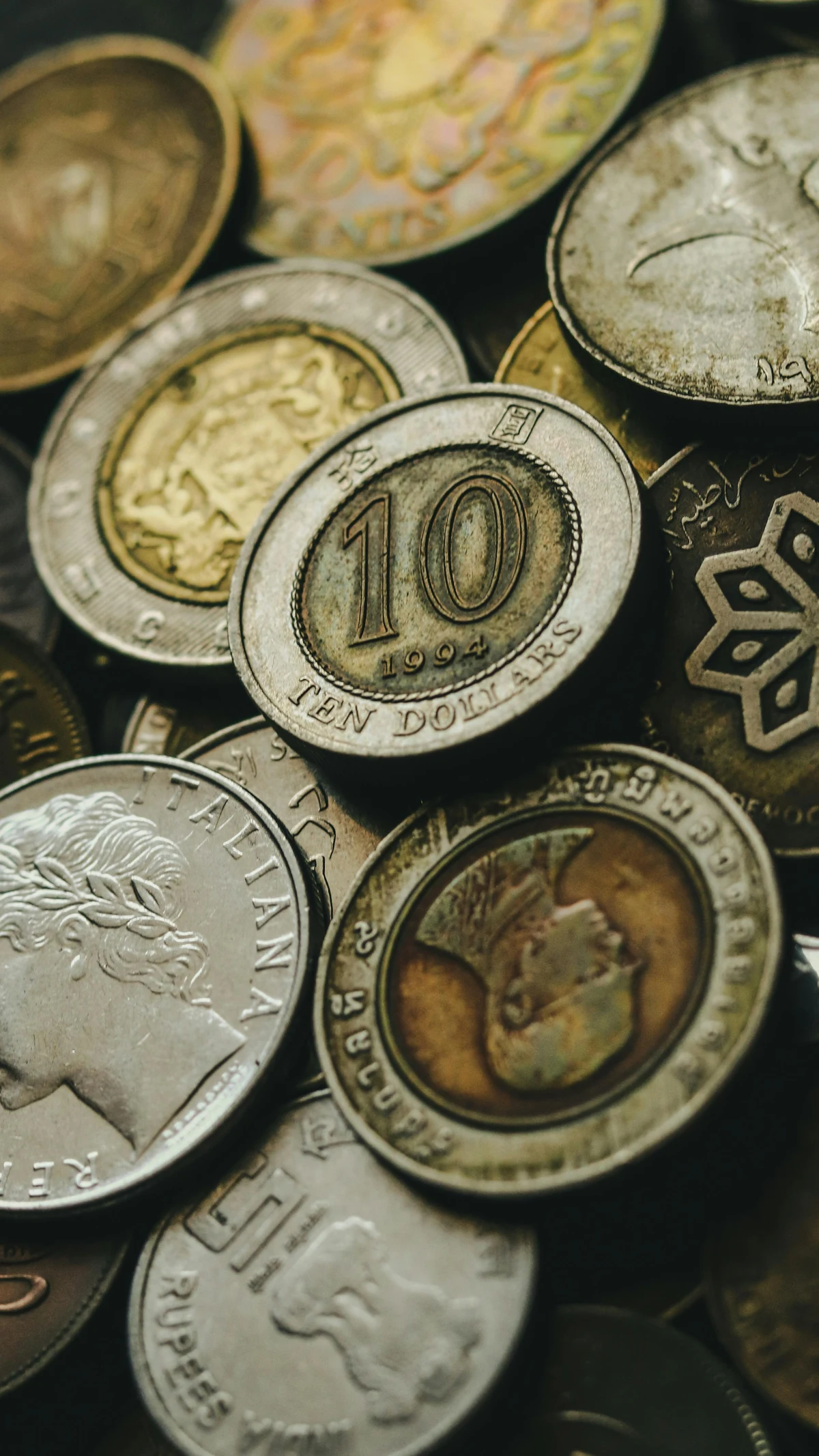 Presión sobre las principales divisas en un entorno de dólar firme