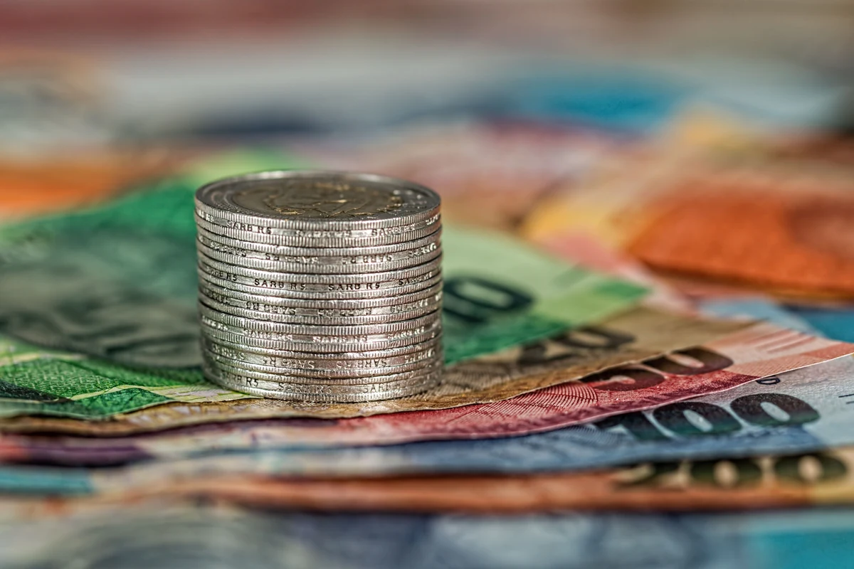 El dólar se fortalece y profundiza la presión sobre las principales monedas