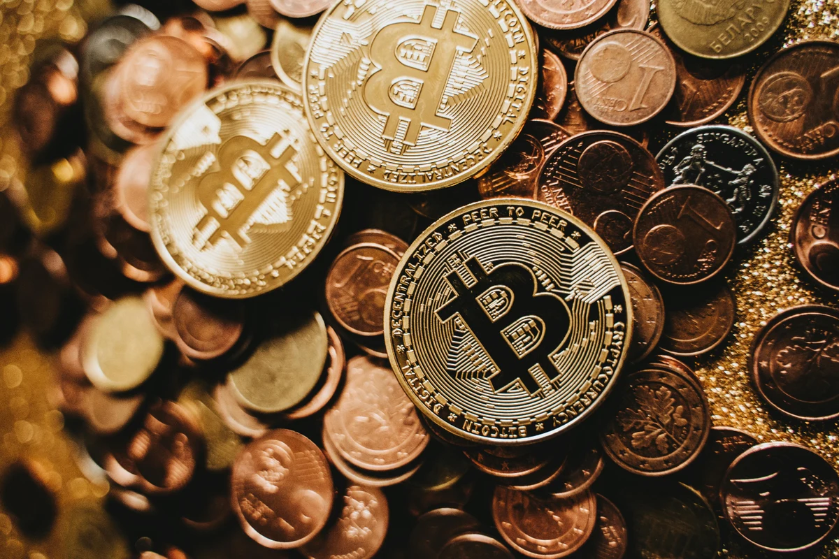El mercado cripto cierra la semana bajo presión tras nuevas tomas de ganancias