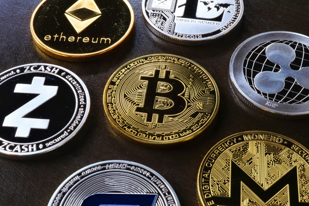 Altcoins amplían las correcciones: el mercado cripto cierra una semana de consolidación