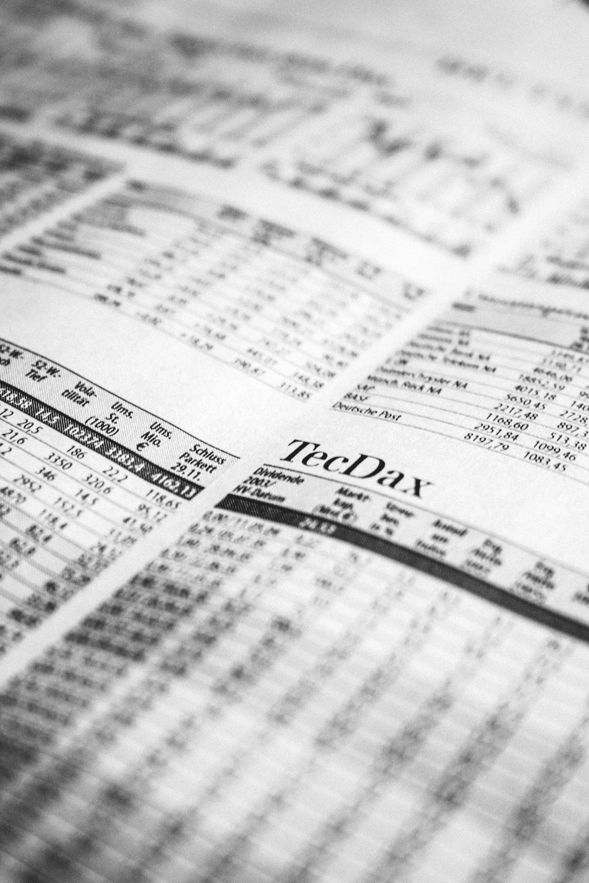 Indices cierran mayo con nuevos máximos en Estados Unidos y un renovado apetito por el riesgo