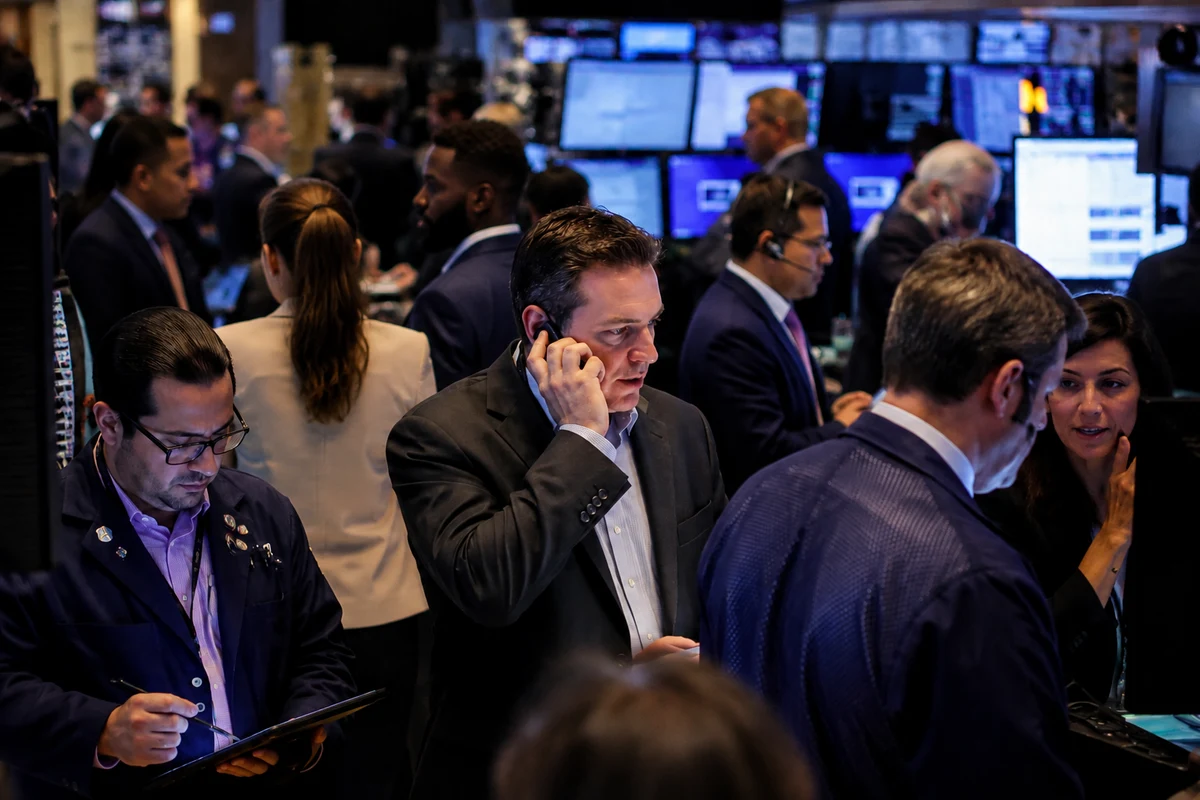 Wall Street lidera un renovado apetito por el riesgo mientras las bolsas globales extienden las ganancias