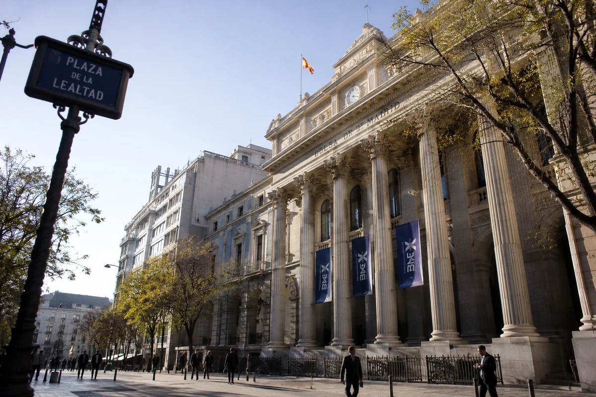 IBEX 35 consolida su liderazgo en Europa y alcanza nuevos máximos impulsado por bancos, resultados y un menor riesgo energético